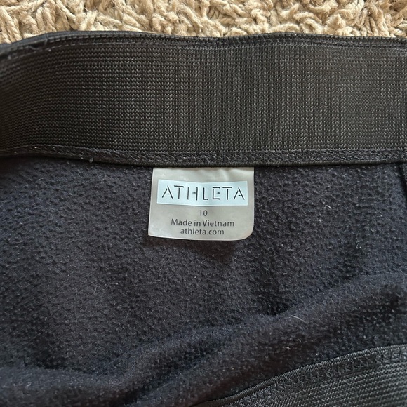 Athleta | Black Scuba Tech Fleece Lined Athletic Skirt - Picture 3 of 8